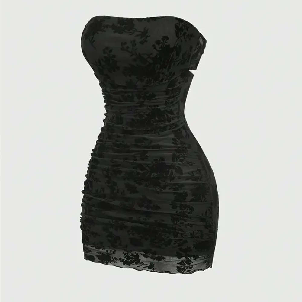 Elegant Black Strapless Dress